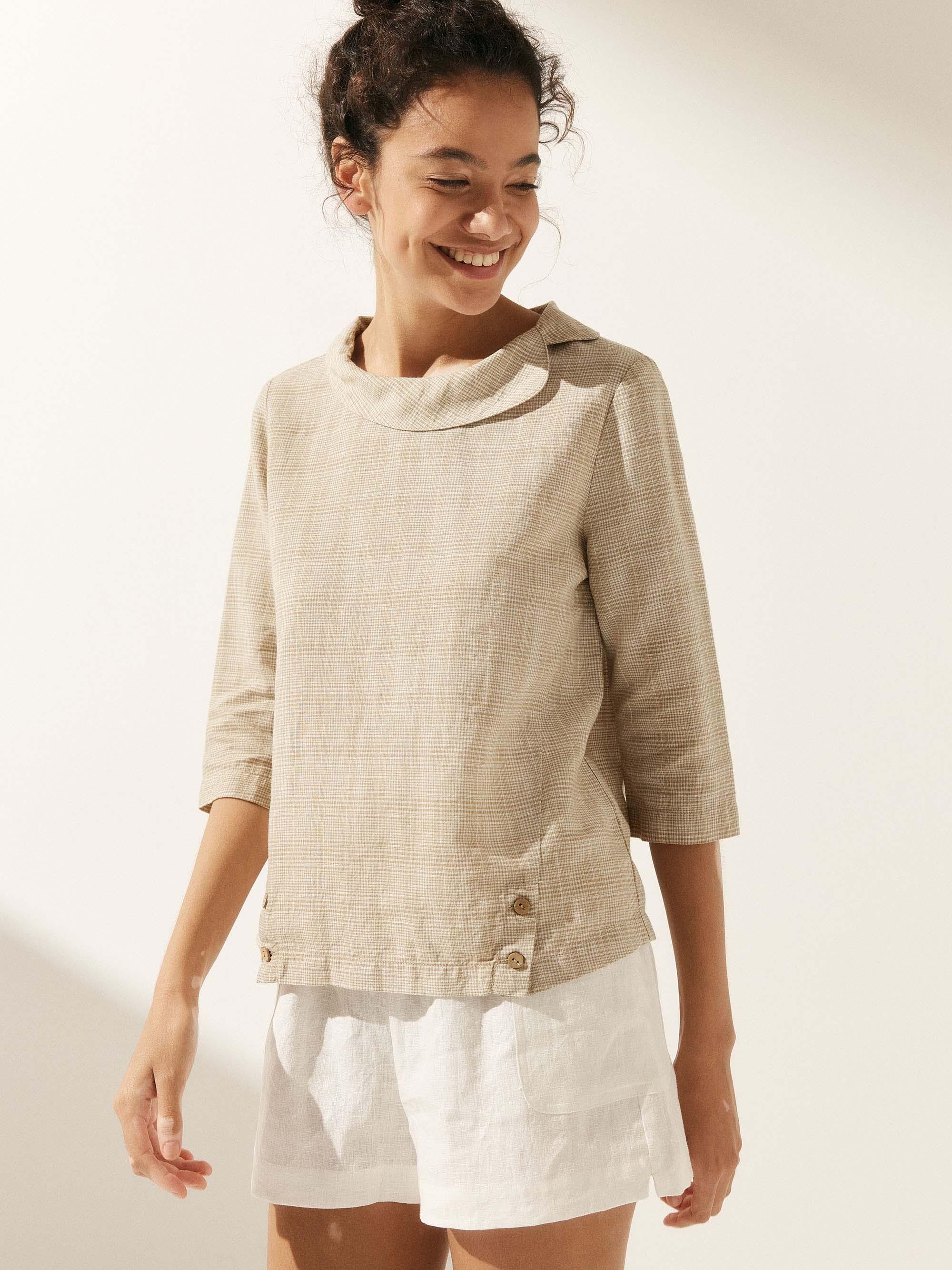 Linen Gingham Checked Round Soft-Fold Collar Top LAURA Linen Gingham Checked Round Soft-Fold Collar Top LAURA