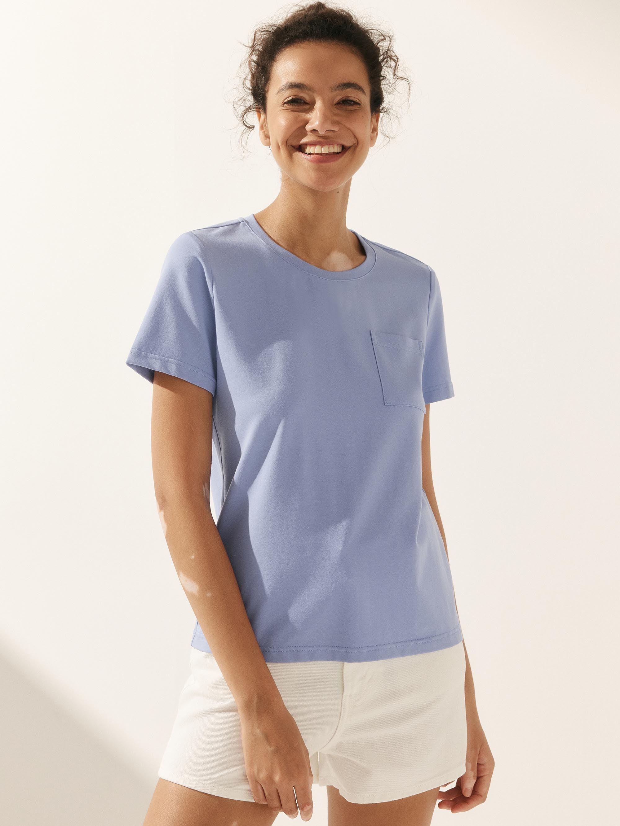 Stretch-Knit Bamboo Classic Basic Tee BELLE Stretch-Knit Bamboo Classic Basic Tee BELLE