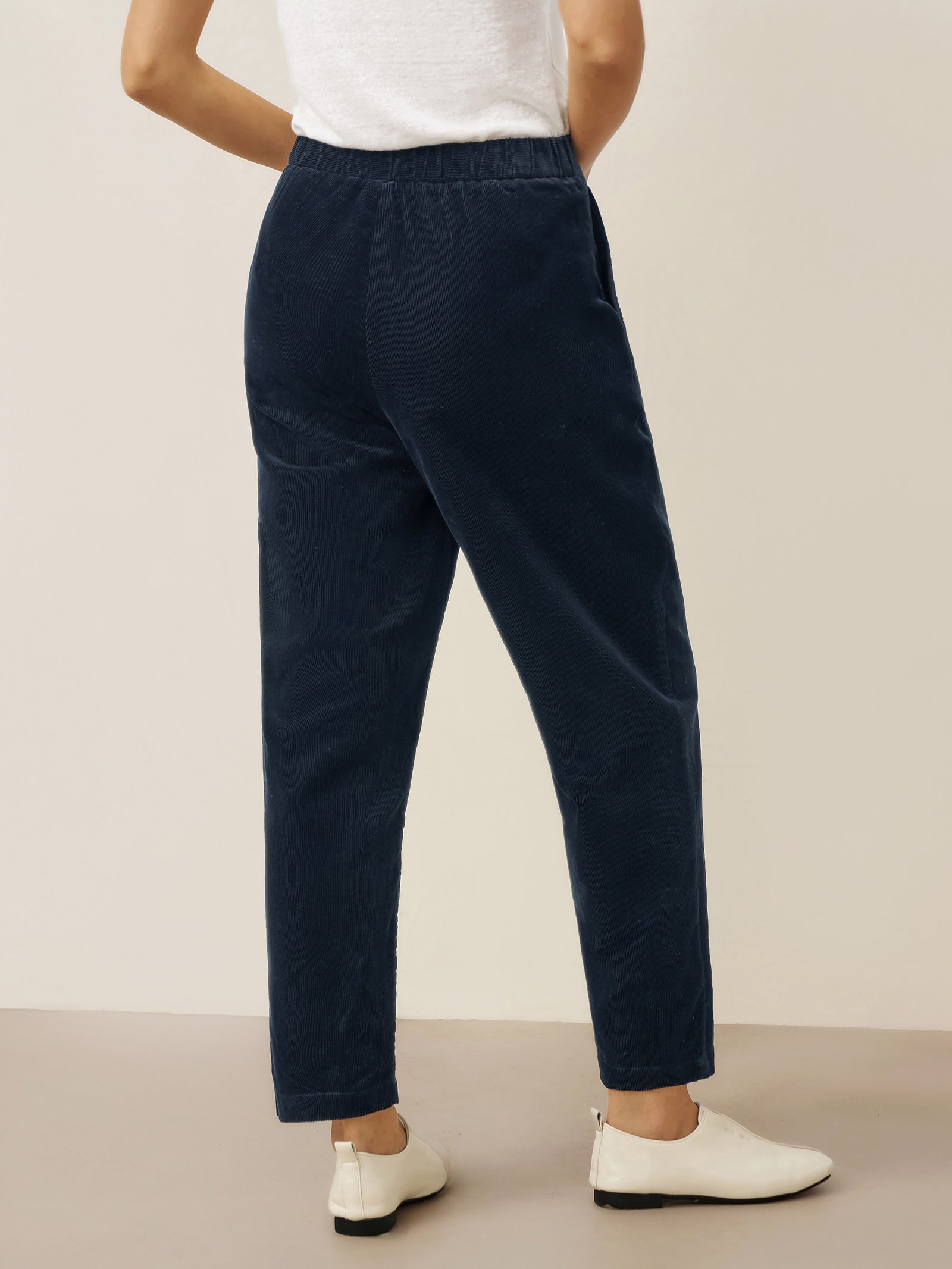 Cotton Elastic Waist Tapered Pants NIKKI Cotton Elastic Waist Tapered Pants NIKKI