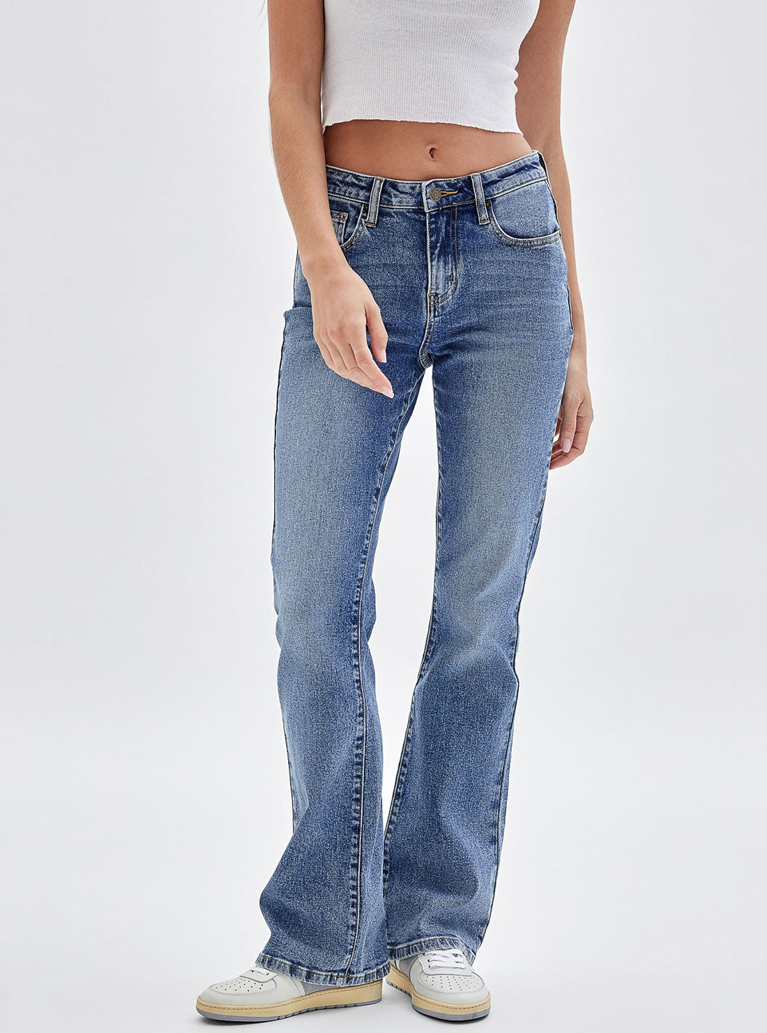 Guess Originals High-Rise Bootcut Denim Jeans In Pluto Wash Guess Originals High-Rise Bootcut Denim Jeans In Pluto Wash