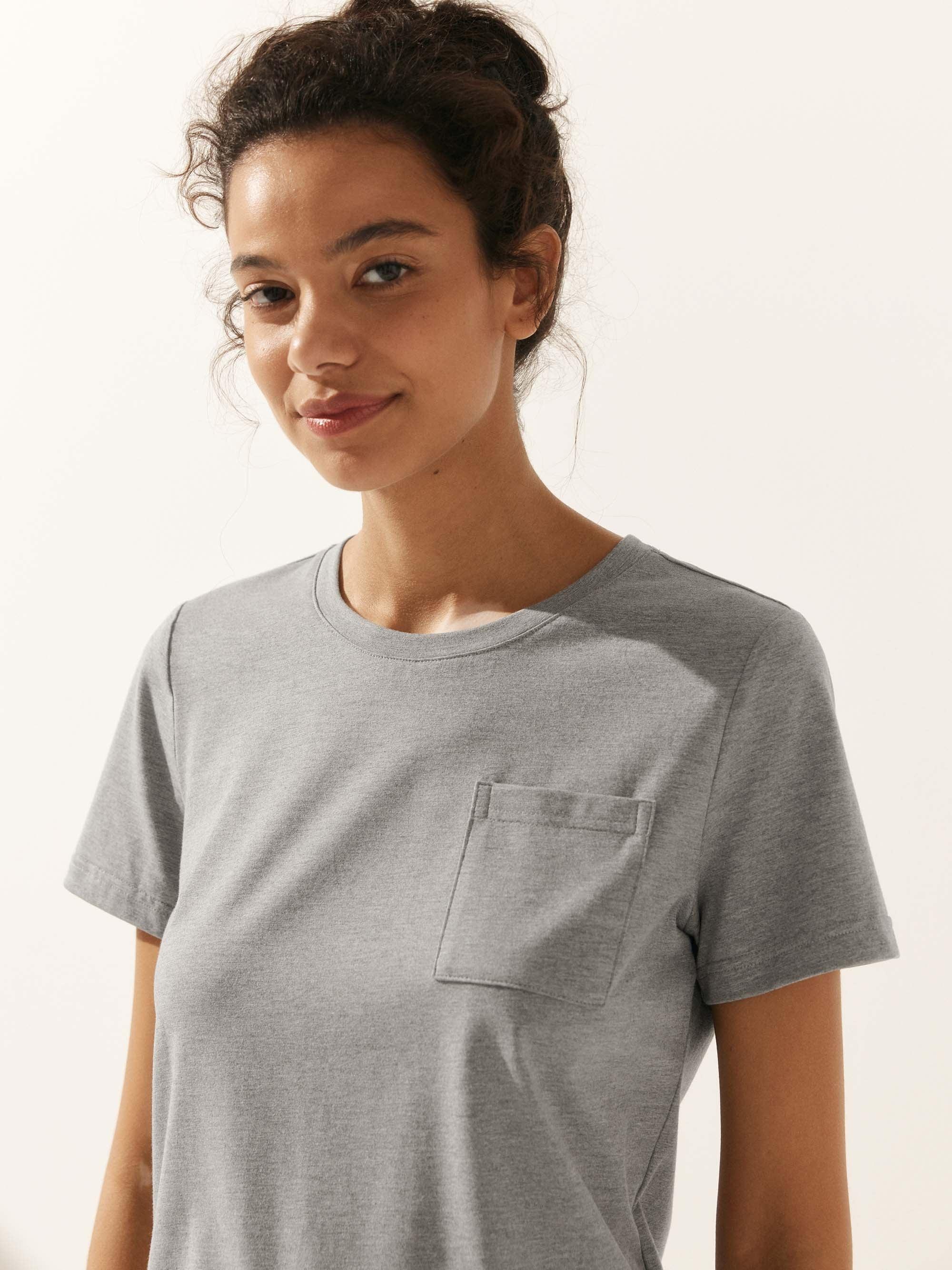 Stretch-Knit Bamboo Classic Basic Tee BELLE Stretch-Knit Bamboo Classic Basic Tee BELLE