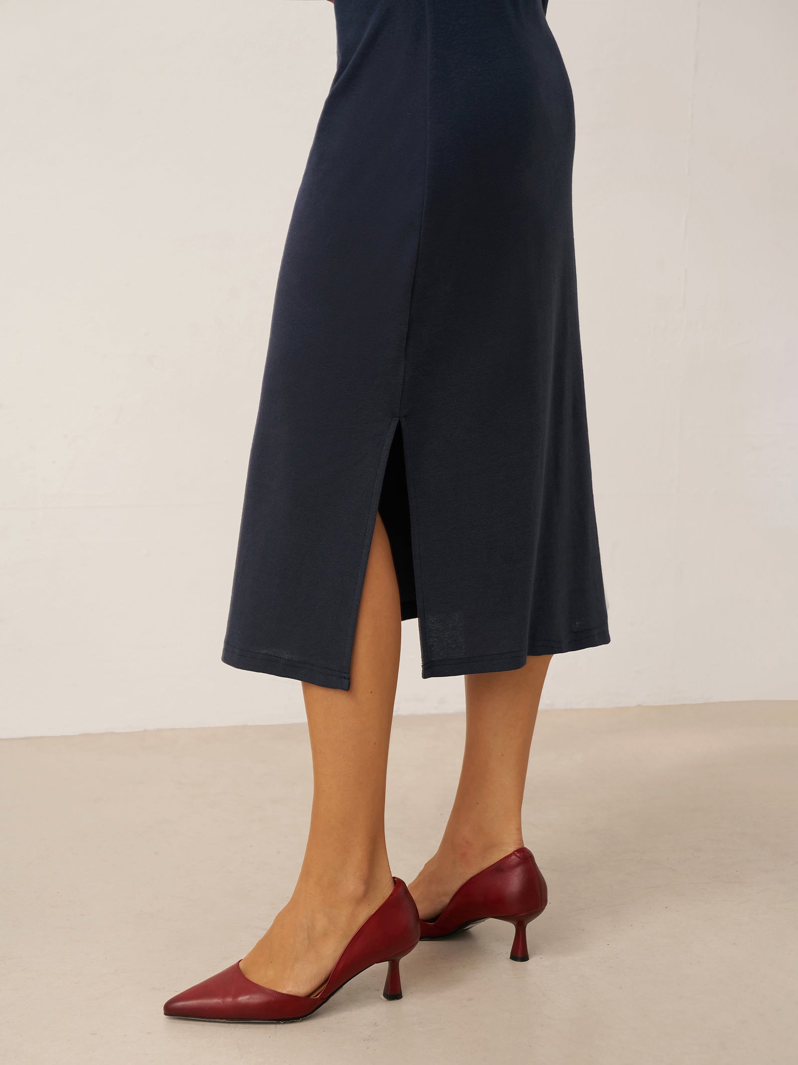 Linen Crossover V-Neck Wrap Stretch Midi Dress MARNIE Linen Crossover V-Neck Wrap Stretch Midi Dress MARNIE